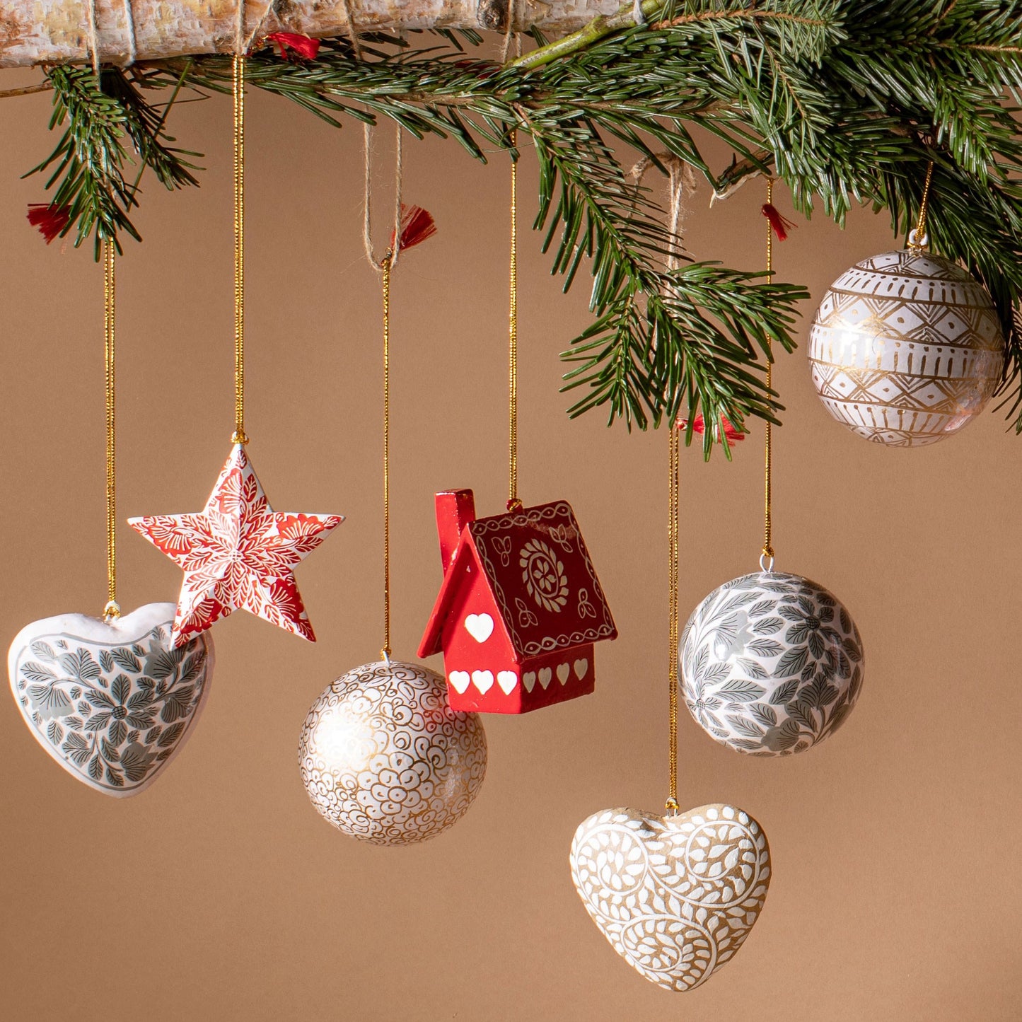 Kashmiri Leaf Pattern Star Shaped Wooden Christmas Tree Decorations