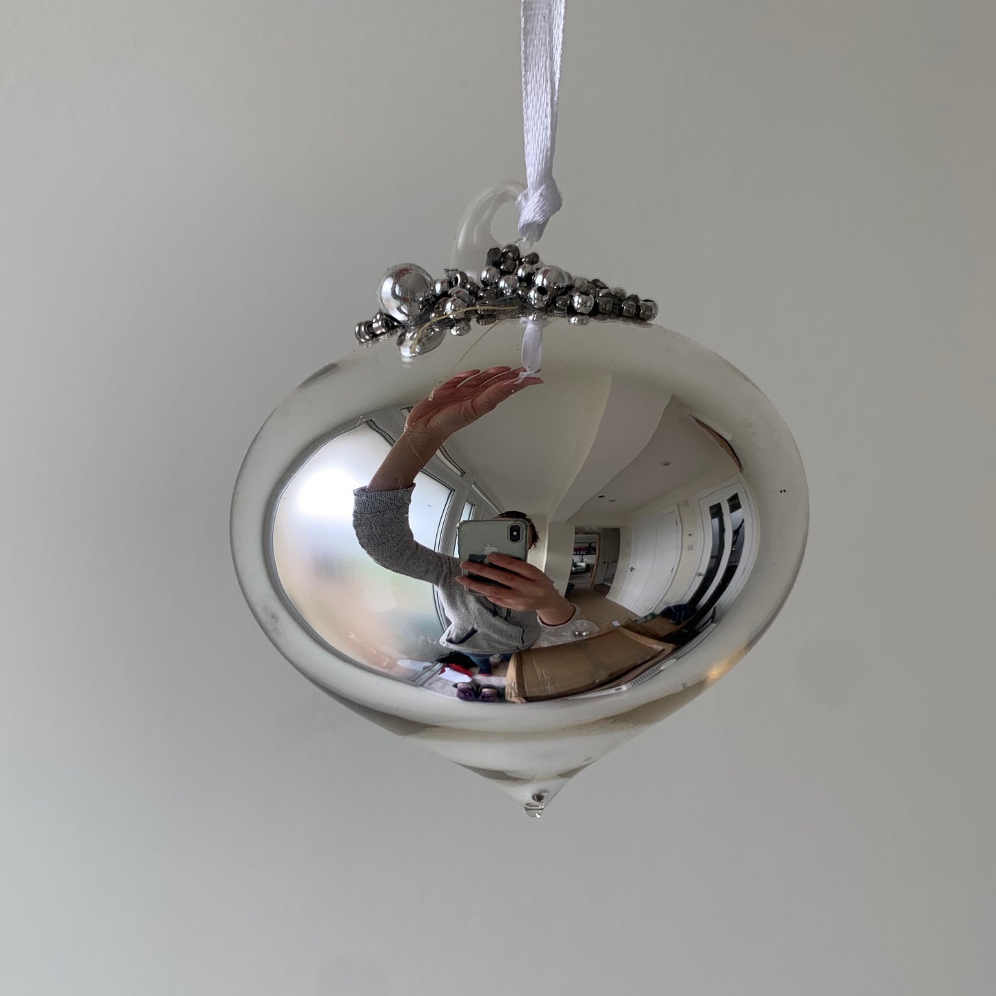 Shiny Silver Glass Christmas Tree Decoration with Beading (Sultan 8cm)