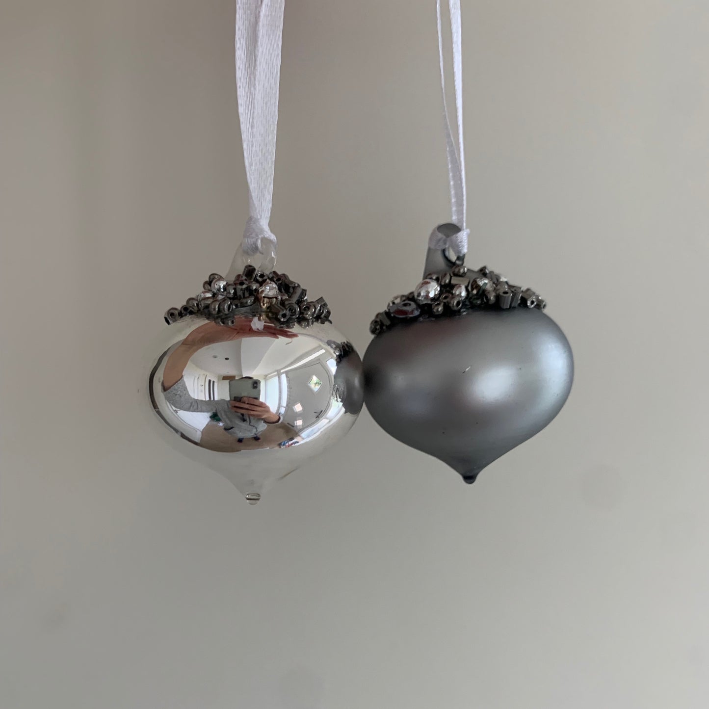 Matt Iron Coloured Glass Christmas Tree Decoration with Beading (Sultan 4cm)