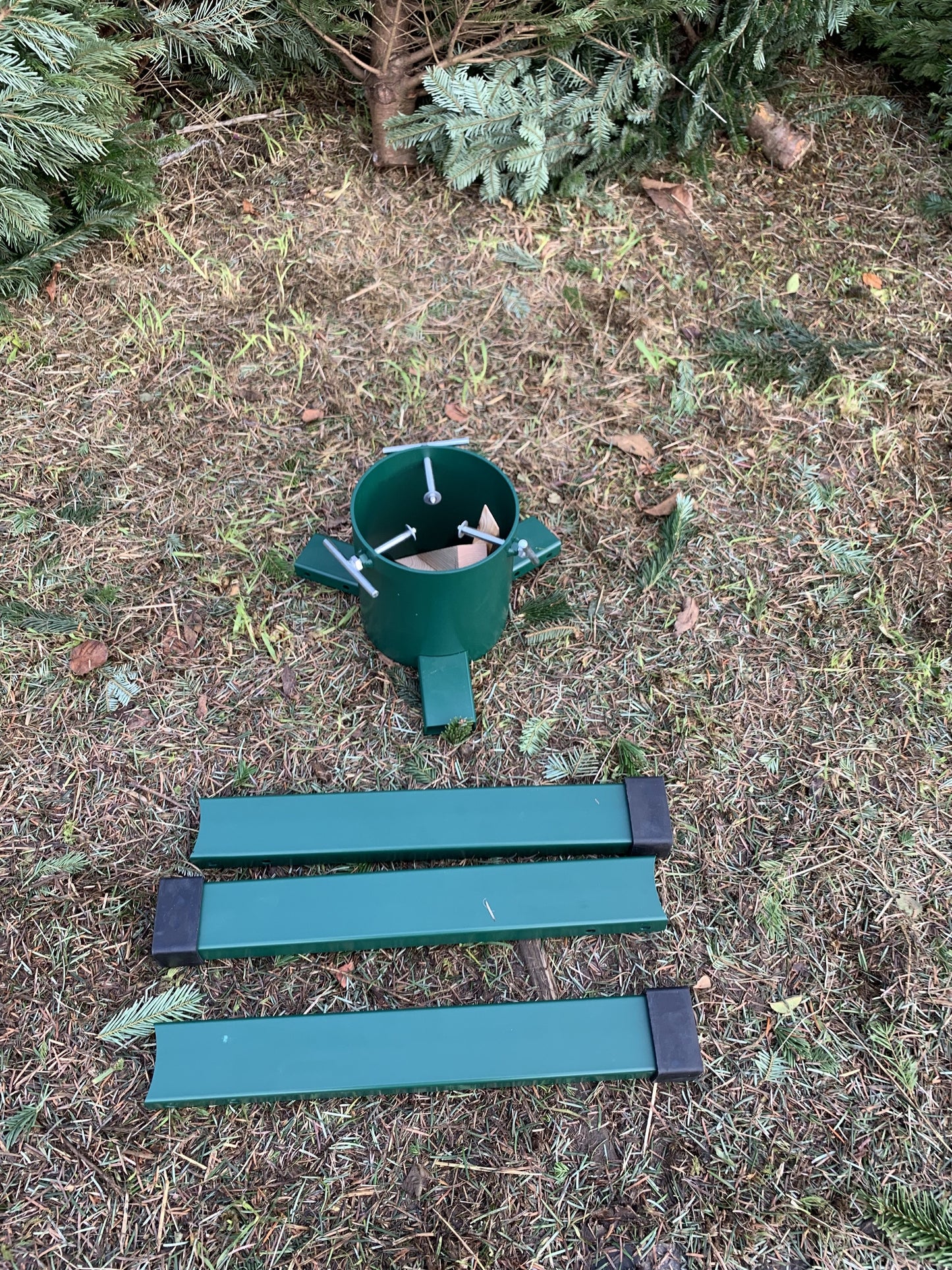Titan Extra Large Christmas Tree Stand