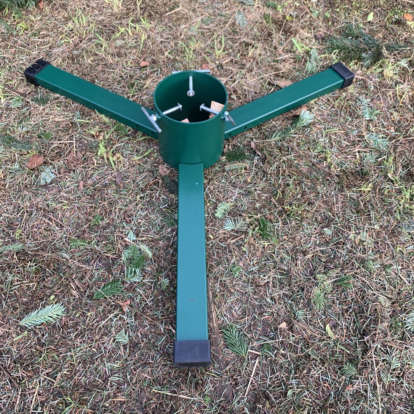 Titan Extra Large Christmas Tree Stand