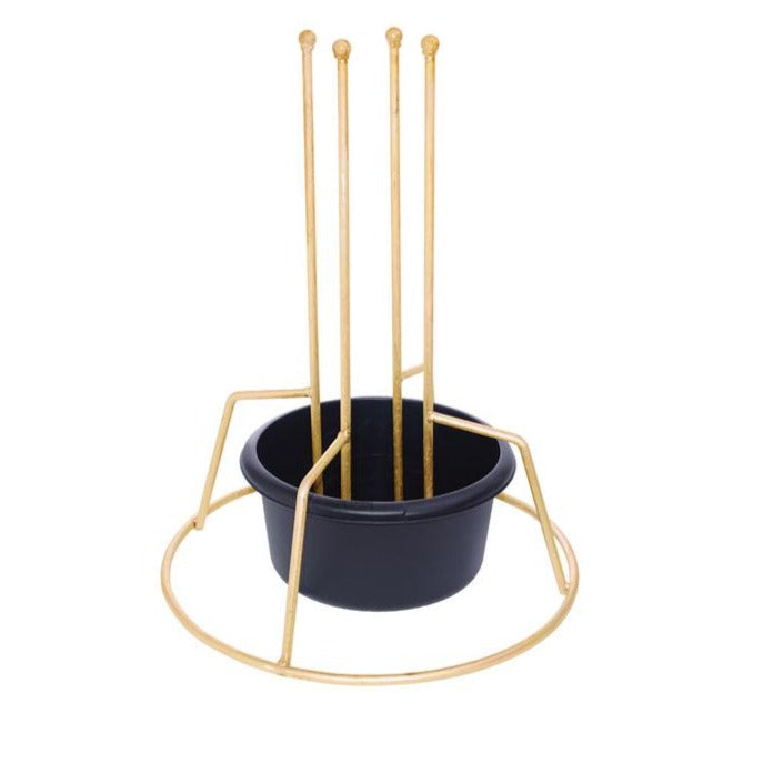 Quick stands are the quickest and easiest stand to use to erect your christmas tree suitable for up to 10ft. The 4 metal rods slide between the tree branches holding it in place, the round base can be weighed down for additional stability.