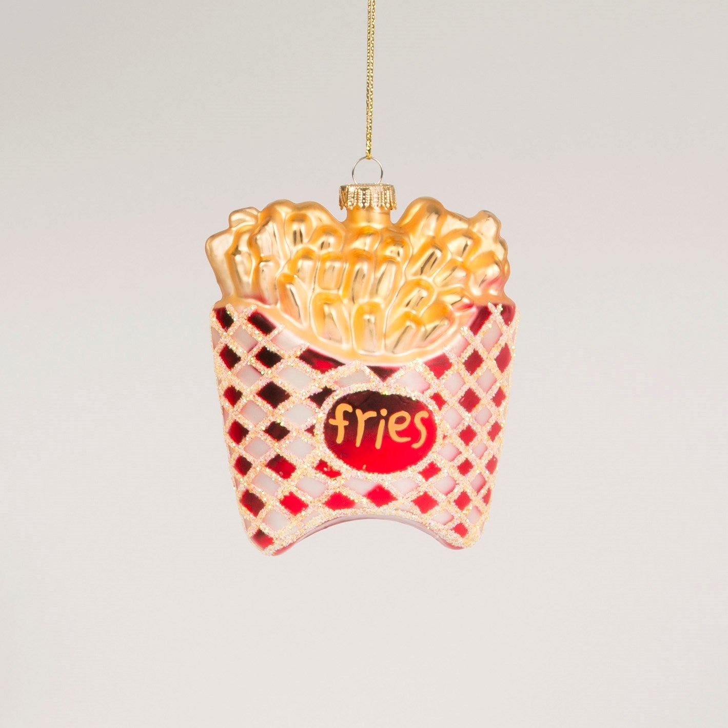 Ahh fast food...the food of kings!!! This quirky and fun French Fries glass Christmas decoration looks almost good enough to eat (please don't)!